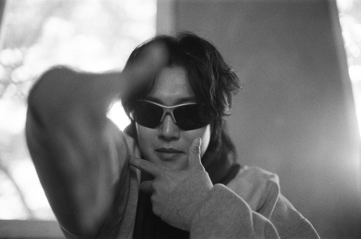 𝟐𝟎𝟐𝟒 𝐒𝐄𝐀𝐒𝐎𝐍'𝐒 𝐆𝐑𝐄𝐄𝐓𝐈𝐍𝐆𝐒 𝐌𝐀𝐊𝐈𝐍𝐆 𝐅𝐈𝐋𝐌

김현중의 2023년 마무리 선물 #종합현중세트 #시즌그리팅 📸 미공개 필름 이미지

이 외에 현중의 더 다양한 모습을 소장하고 싶다면❔❕

🙆‍♀️ 하단 링크에서 구매 가능합니다.

🛒 예스24 : yes24.com/Product/Goods/…
🛒 알라딘 :