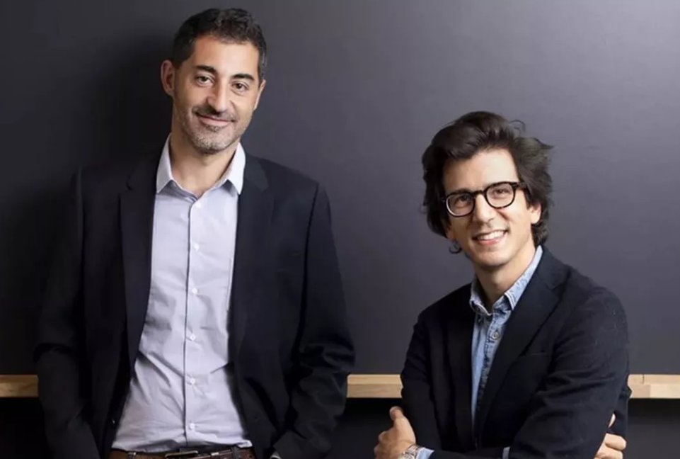 💸Le fonds de capital-risque Singular boucle un véhicule de 400 millions💸

➡️L'objectif initial était de 350 millions

➡️Comme pour le 1er fonds, les tickets sont compris entre 1 et 25 millions 

➡️Il a été créé en 2020 par Jérémy Uzan et Raffi Kamber

lesechos.fr/start-up/deals…