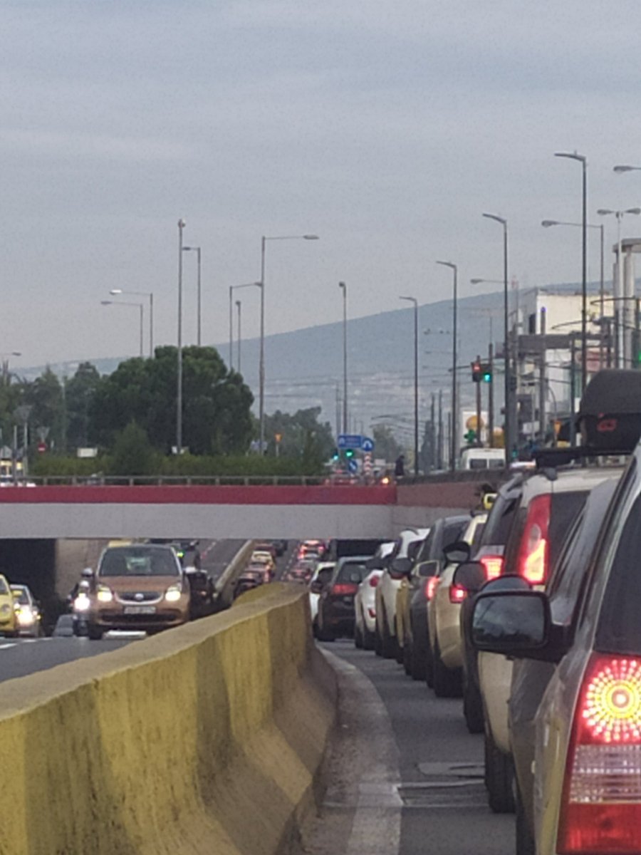 Κυκλοφοριακή συμφόρηση στο ρεύμα ανόδου της Κηφισίας