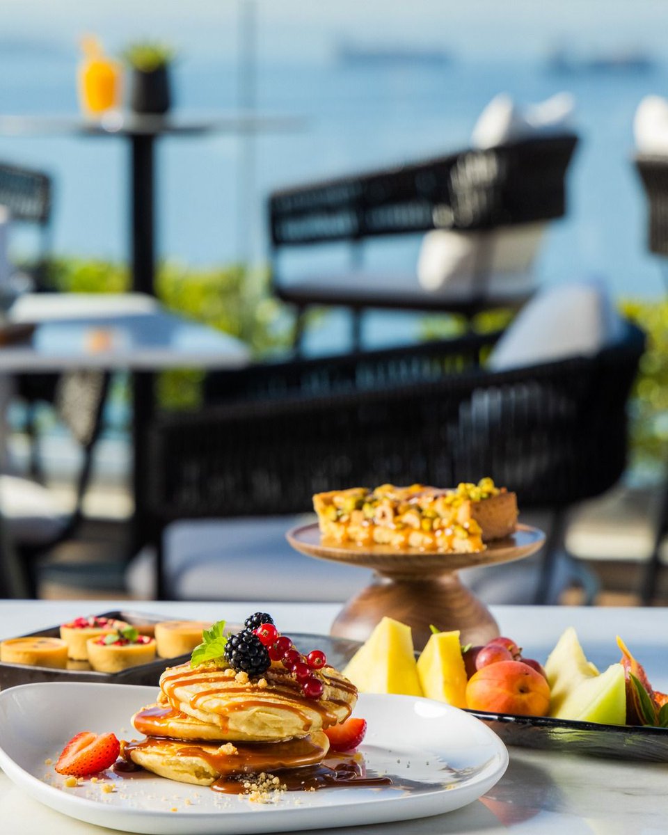 At #ElectraHotels, we believe in the power of heartwarming #GreekBreakfast✨ Our hotels serve breakfast infused with the upcoming holiday spirit, diligently crafted from the finest local ingredients🥞 #ElectraExperience #PureGreekHospitality #BreakfastGoals #ThessalonikiGreece