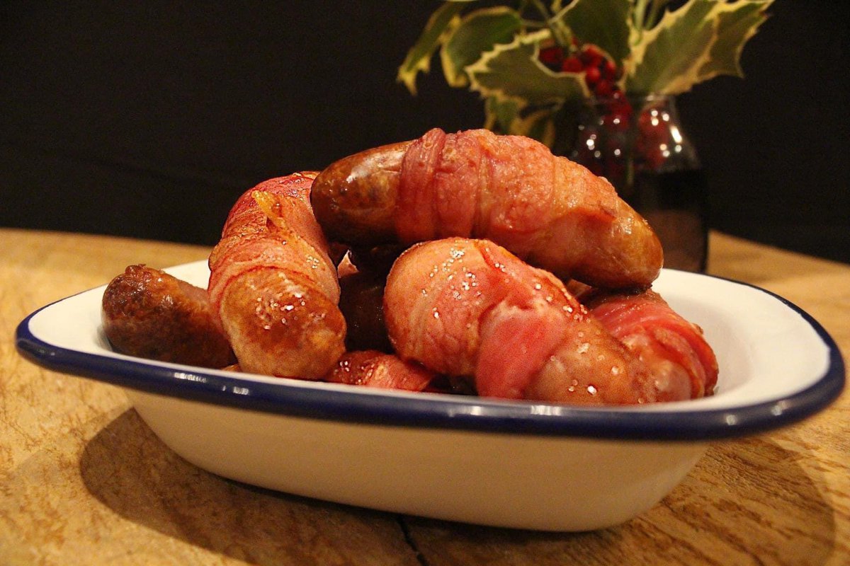 📣It’s finally happening! 📣 You know them, you love them, and from today, pigs in blankets are go! 😋😋😋 @TheMoorMarket