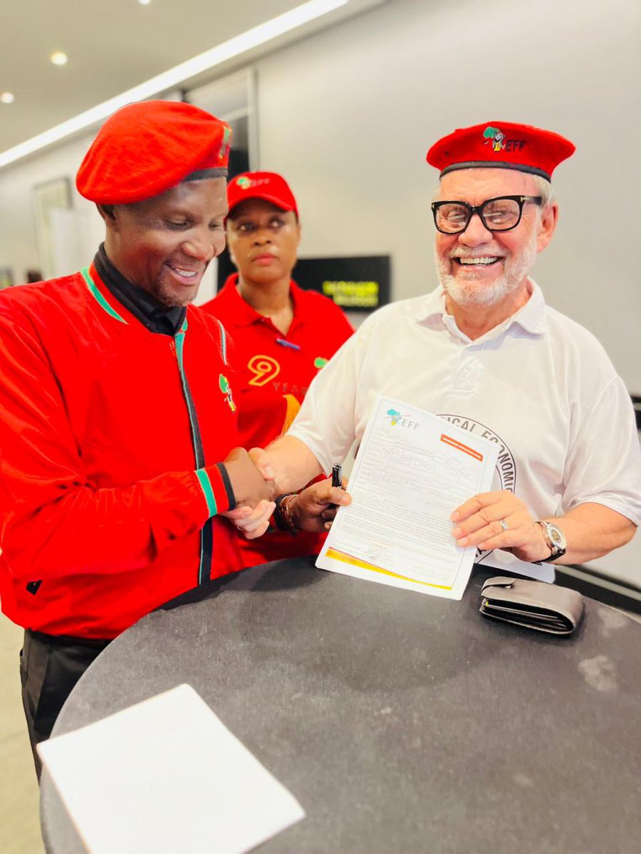 niehaus_carl's tweet image. Signing my EFF membership form, after having called on all progressive parties and forces to join the EFF, and build progressive left unity. 

A LUTA CONTINUA! ✊🏾