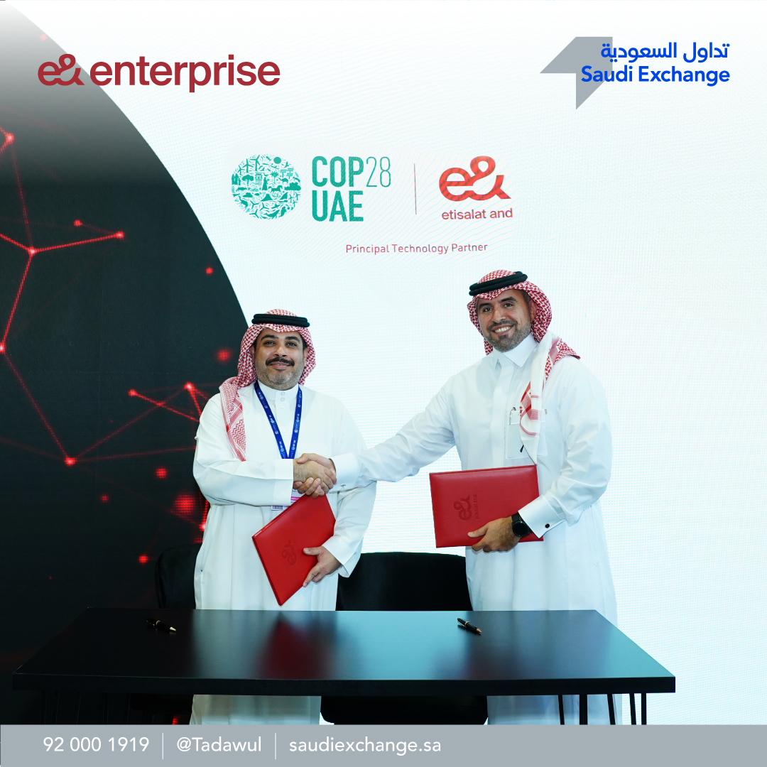 وقّعت #تداول_السعودية مذكرة تفاهم مع شركة "إي آند إنتربرايز" بهدف تعزيز فرص التعاون في مجالات الاستدامة وتحفيز الشركات المدرجة على الإفصاح عن الممارسات البيئية والاجتماعية وحوكمة الشركات في السوق المالية السعودية. لمعرفة المزيد: bit.ly/41CVjRn 

#Saudi_Exchange signed an