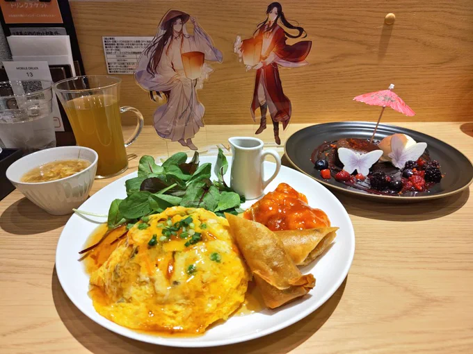 友達とカフェ行って、映ドリンク飲んで、差し入れ買って、2回目の入村して串カツ食べてきました〜楽しかった〜 
