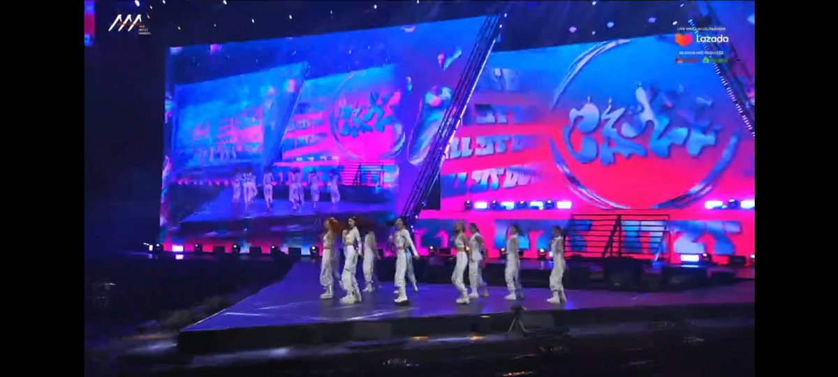 AND ONCE AGAIN, ITZY SHOWED EVERYONE HOW TO BURN THE STAGE!!! THIS IS ANOTHER HISTORY ASGWTTWVEB 🔥🔥🔥🔥 #ITZY_AAA2023