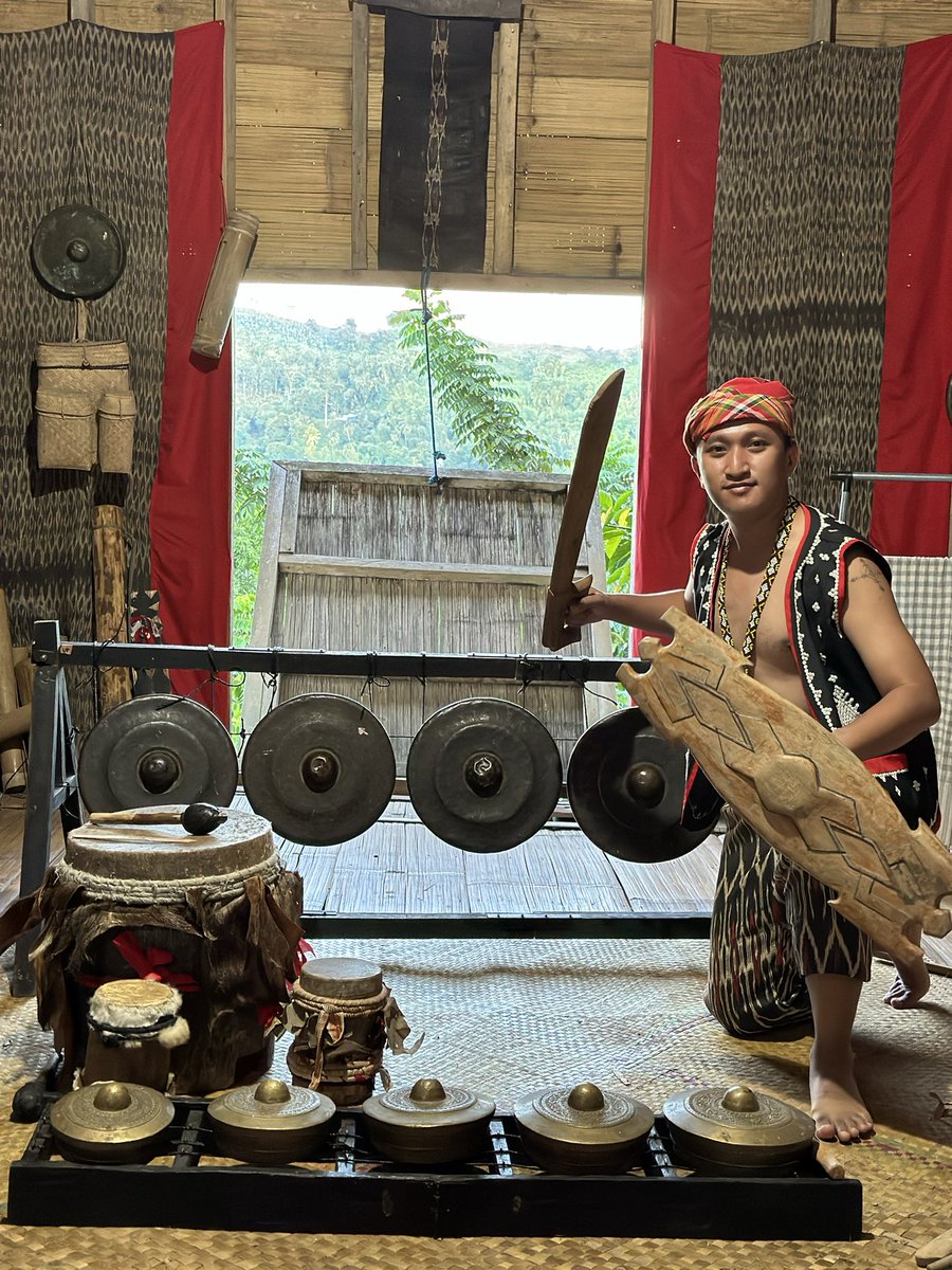 monsterryfied19's tweet photo. To learn one's culture, one has to put their traditions, norms, and practices to life.

📍 Lake Sebu, South Cotabato

#TerryTravels #Wanderlust #traveler #explorePH #SOX https://t.co/tfcY8mF9gW