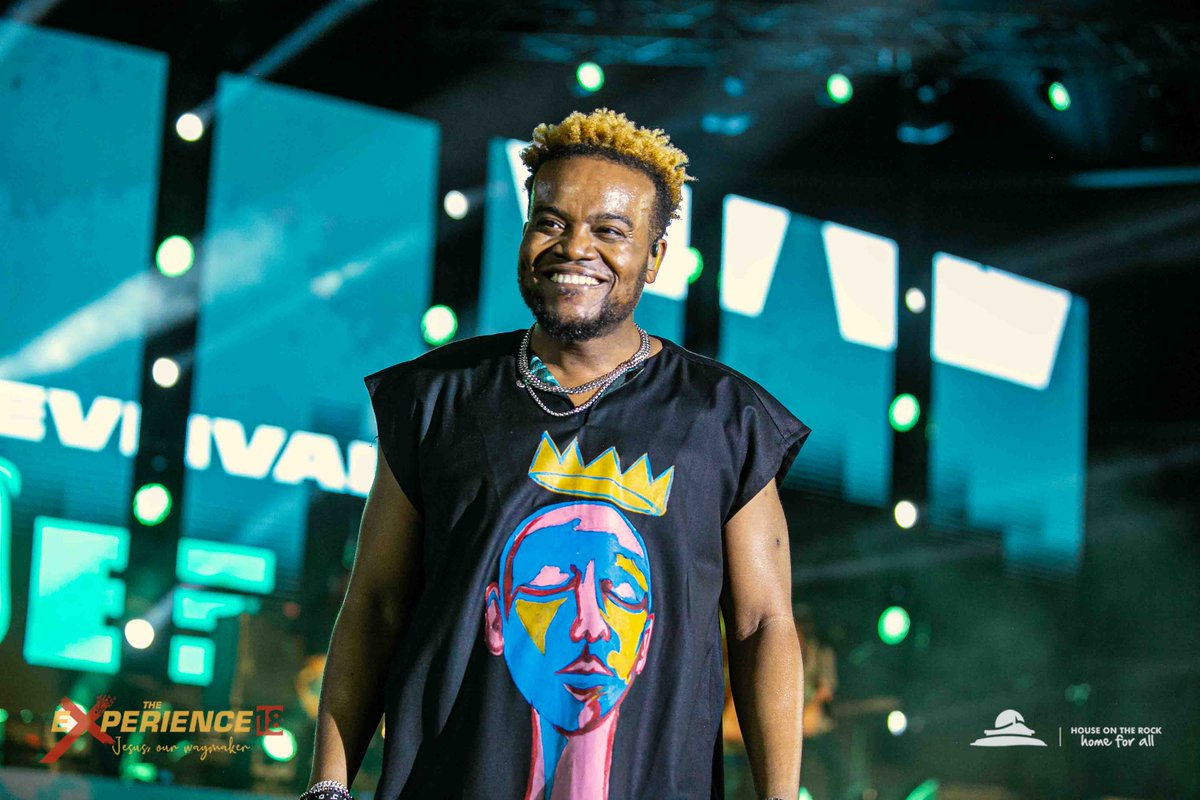 HouseOnTheRock's tweet photo. Thank you Minister @travisgreenetv for bringing your energetic vibes to #TE18. We love you more.
#JesusOurWayMaker
#ShareTheExperience https://t.co/LdaT9vSWCJ