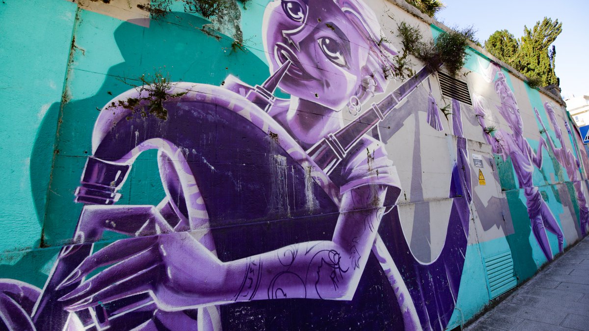 SdeAudiovisuais's tweet photo. 🎨 “Todas as músicas son cultura” é o título deste mural, elaborado polos artistas Iván Mouronte e Rubén Paz, do colectivo @Trecetrazos. 

🥁 Esta homenaxe á nosa música tradicional está na rúa Paxariños do @concellodelugo. https://t.co/dWc4YKl1BQ