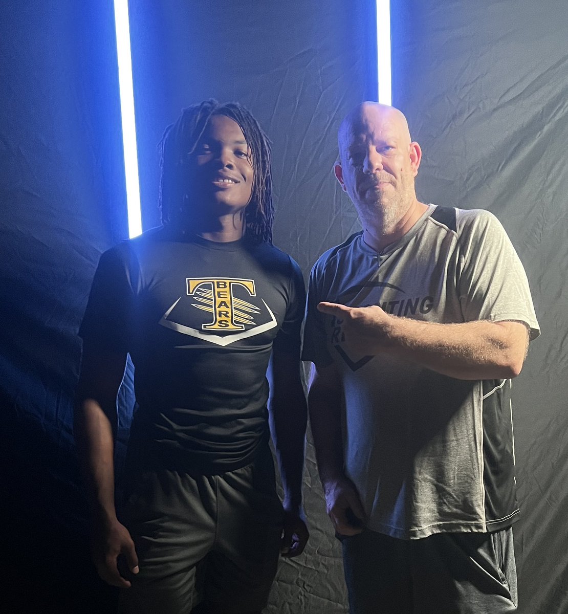 SR_scouting's tweet photo. THE GREATEST SHOW ON TURF
AKA - @Terrybussey12 https://t.co/P2b7e1oqEX
