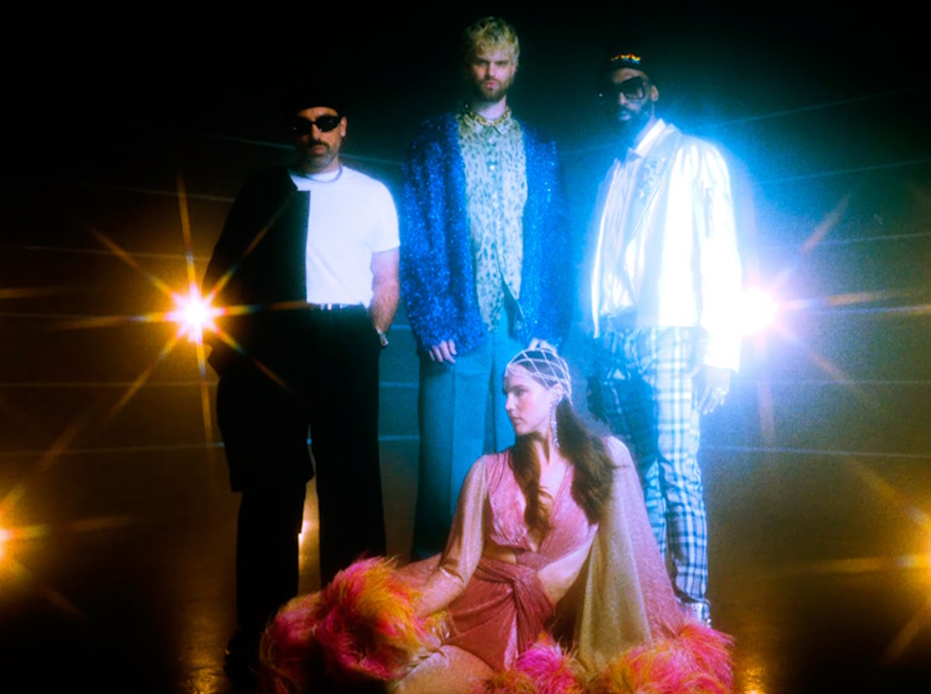 Frequent collaborators The Knocks ( @theknocks ) & SOFI TUKKER ( @sofitukker ) are in their disco era on 'One on One' and it seems that their creative synergy only deepens with each collaboration. eqmusicblog.com/watch-one-on-o…