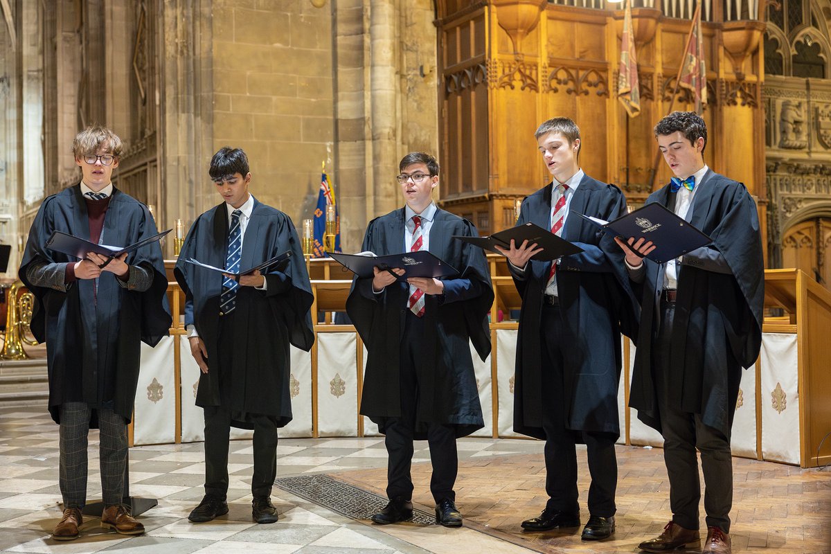 oldwarwickians's tweet photo. Lovely to see OWs @WarwickSchool's Service of Nine Lessons and Carols in St Mary's Church on Tuesday. A special thank you to Jim Button, OWA President 2023, who gave one of the readings. Hope everybody enjoyed the event - and the mince pies and mulled wine! https://t.co/rcrOTNWqkI