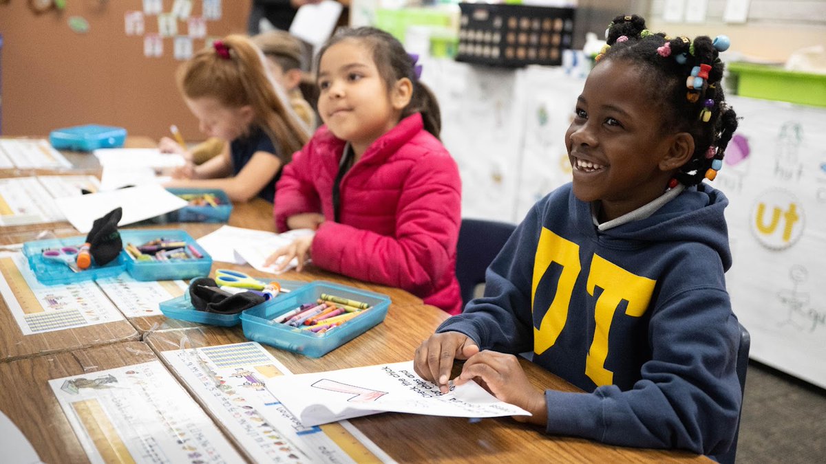 NIETteach's tweet photo. NIET elevates Arizona education by collaborating with districts to enhance teacher preparation, induction, and mentoring. Through flexible staffing models with ASU's Next Education initiative, NIET fosters teacher effectiveness and retention. Learn more: https://t.co/FMra2xI5HT https://t.co/7xVTZNgB4w