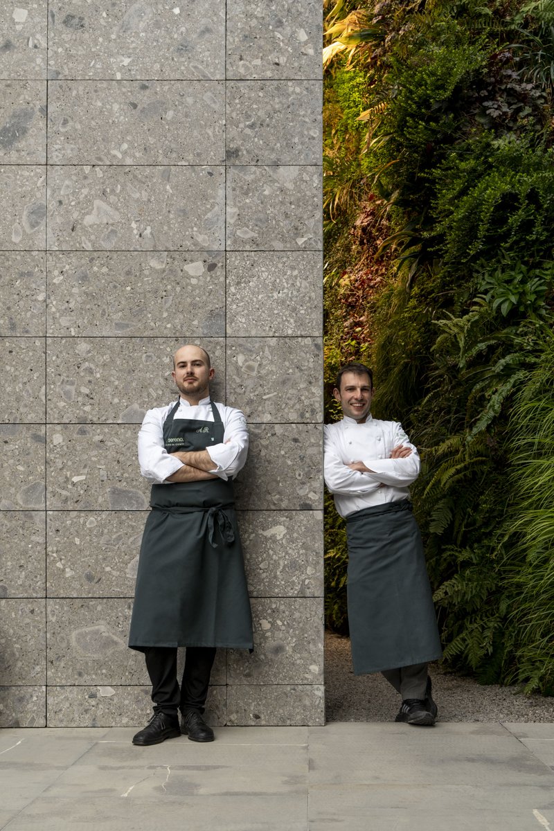il_sereno's tweet photo. One month ago, we were honored to share the incredible news of our Michelin Star re-confirmation! Time flies when you're savoring every moment. A heartfelt thank you to everyone who has celebrated with us.
.
.
#GuidaMICHELINIT #MICHELINStar24 #OneMonthLater https://t.co/l67v6AjGN3