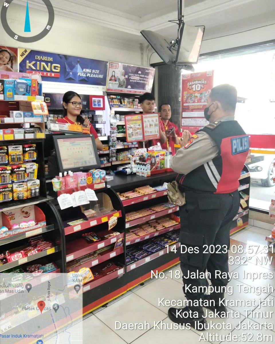 KramatJa3's tweet photo. Ipda Yuliandi Panit 2 Samapta sambang ke Alfamart Jl Inpres Kel. Tengah Sekaligus memberikan himbauan kamtibmas ke Karyawan Alfamart

Kamis 14/15/2023

#jagakramatjatikampungkita https://t.co/64jC37HZ6K