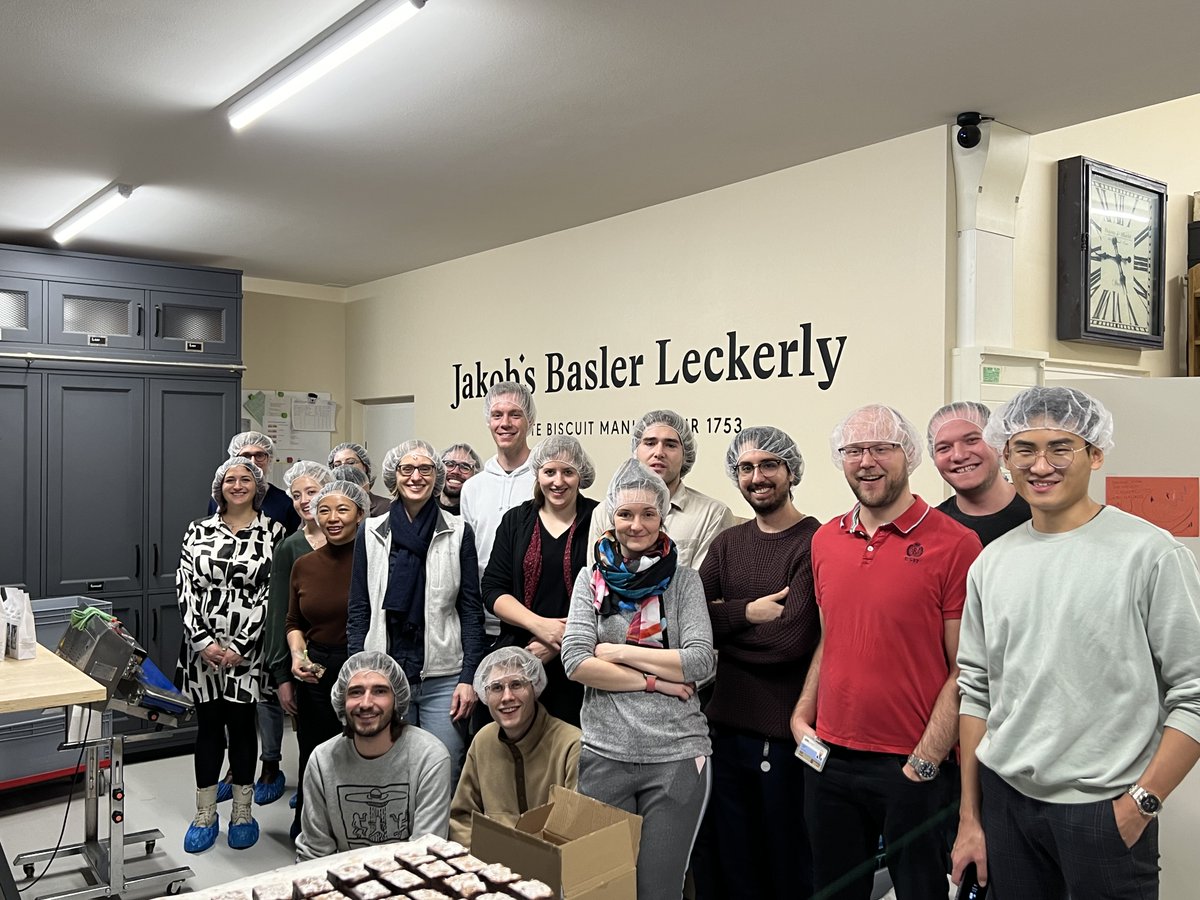 The Bioanalytics group is wishing everyone a merry Christmas and a happy new year🎅🎄✨. We have celebrated a successful year of research and lab move with a visit at the oldest cookie manufacturer in Basel, Jakob’s Leckerly, followed by a beer fondue dinner.