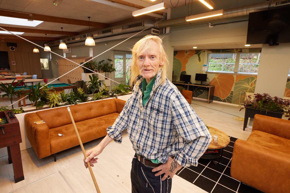 De Tussenvoorziening tweet media