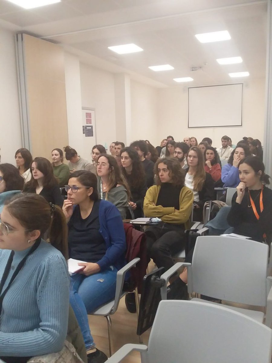 biogipuzkoa's tweet photo. 🧠Ayer las/os compañeras/os de Neurociencias celebraron el #NeuroDay. En él, 18 investigadoras/es compartieron su trabajo para ponerse al día. Y, además, estuvieron miembros de @dalecandela .

¡Muchas gracias a todas/os por vuestro trabajo! 👏 https://t.co/Oke5OdzWNL