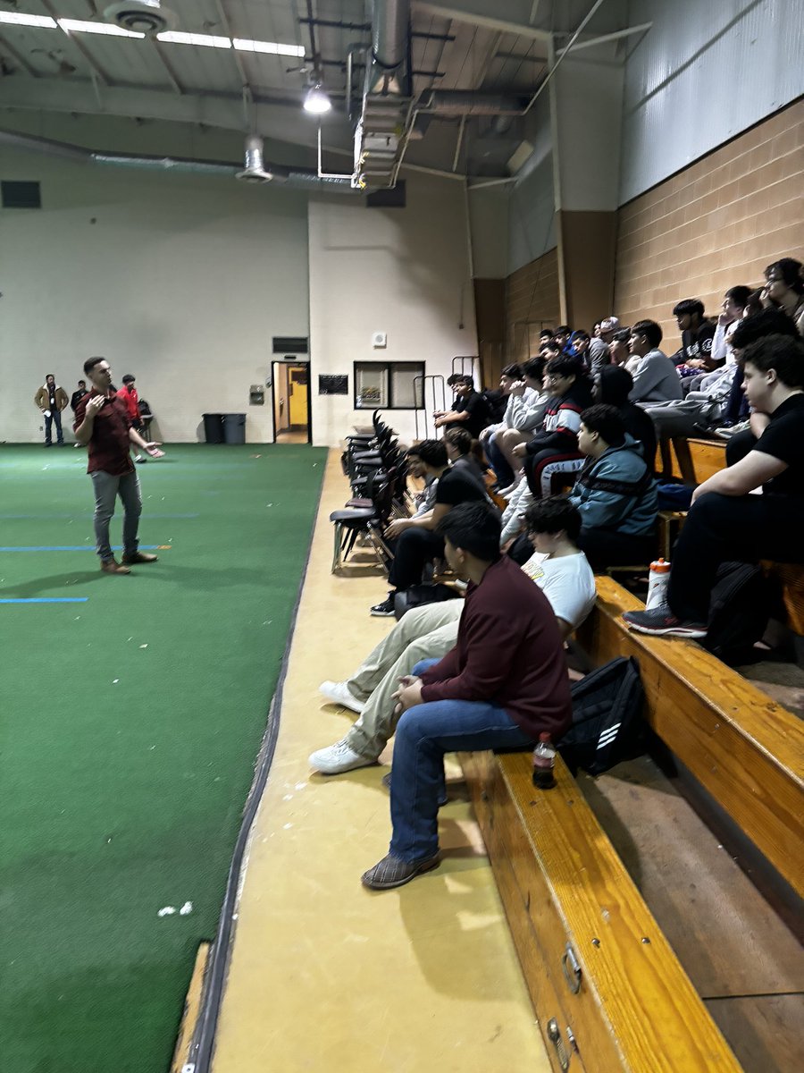 Coach Graves tweet media