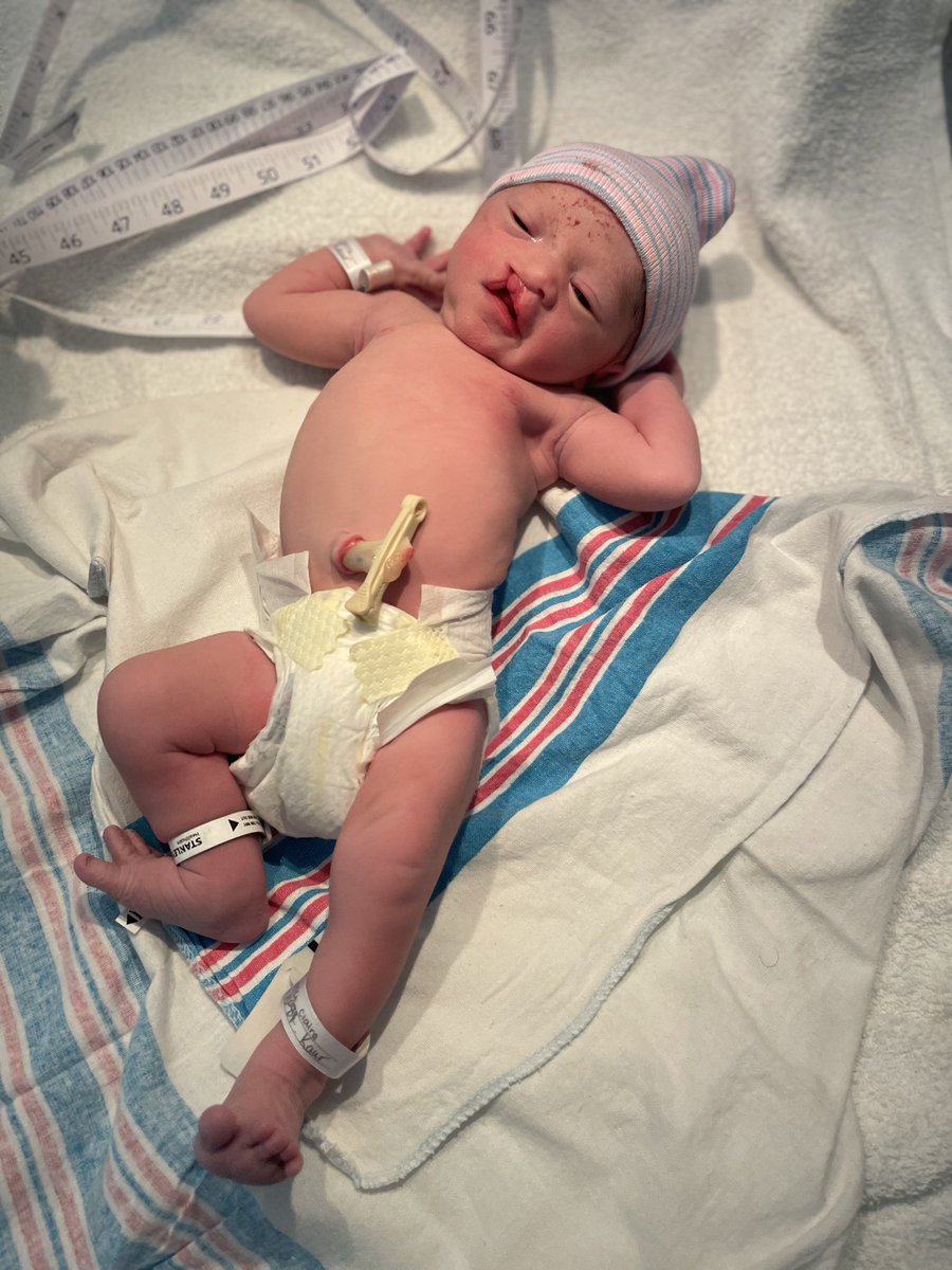 coachgoodrich85's tweet photo. Wells Elijah Goodrich joined us early this morning. Best early Christmas present we have ever received. @ClaireGoodrich9 was a rockstar! Love you, little buddy! God bless us, everyone! https://t.co/Wn2qJw6Zq2