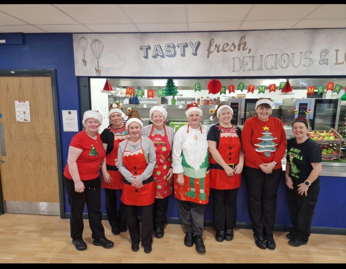 It’s a merry Christmas from @WhitehavenAcad . Well done Martin and the team . Fabulous Christmas dinner served . @mellorscatering @DeanMar93353172 🎉🎄🎅🧑‍🎄