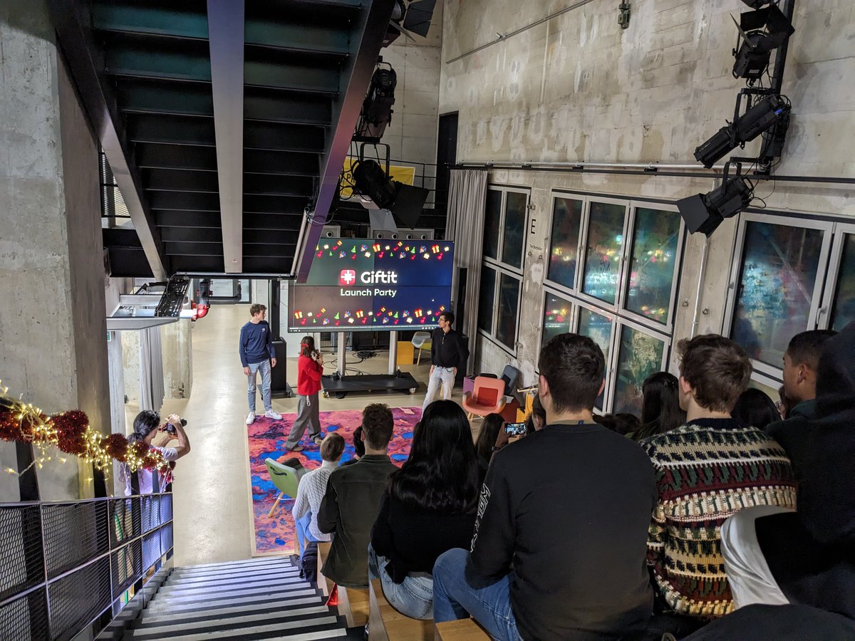 giftit_app's tweet photo. Thanks from the bottom of our hearts to every single person that showed up at last week’s Launch Party and supported us there, we appreciated it infinitely.🧡

🎁 The Giftit app is out, use it to find the perfect gift this holiday season 🎁 https://t.co/7mPKv3BKLY