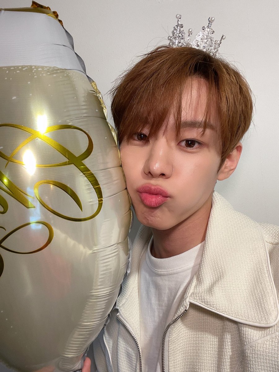 윤서빈 Yoon Seobin tweet media