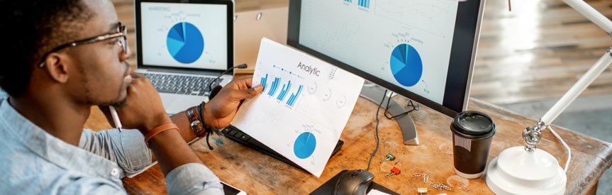 📊 🚀 Unlock the secrets to becoming a data analyst and explore this dynamic career—What does it entail? What skills do you need? How much can you earn? Let's demystify this viral field together! 💻📈 #DataAnalytics #BecomeaDataAnalyst Read more:  loom.ly/NRYj3LU