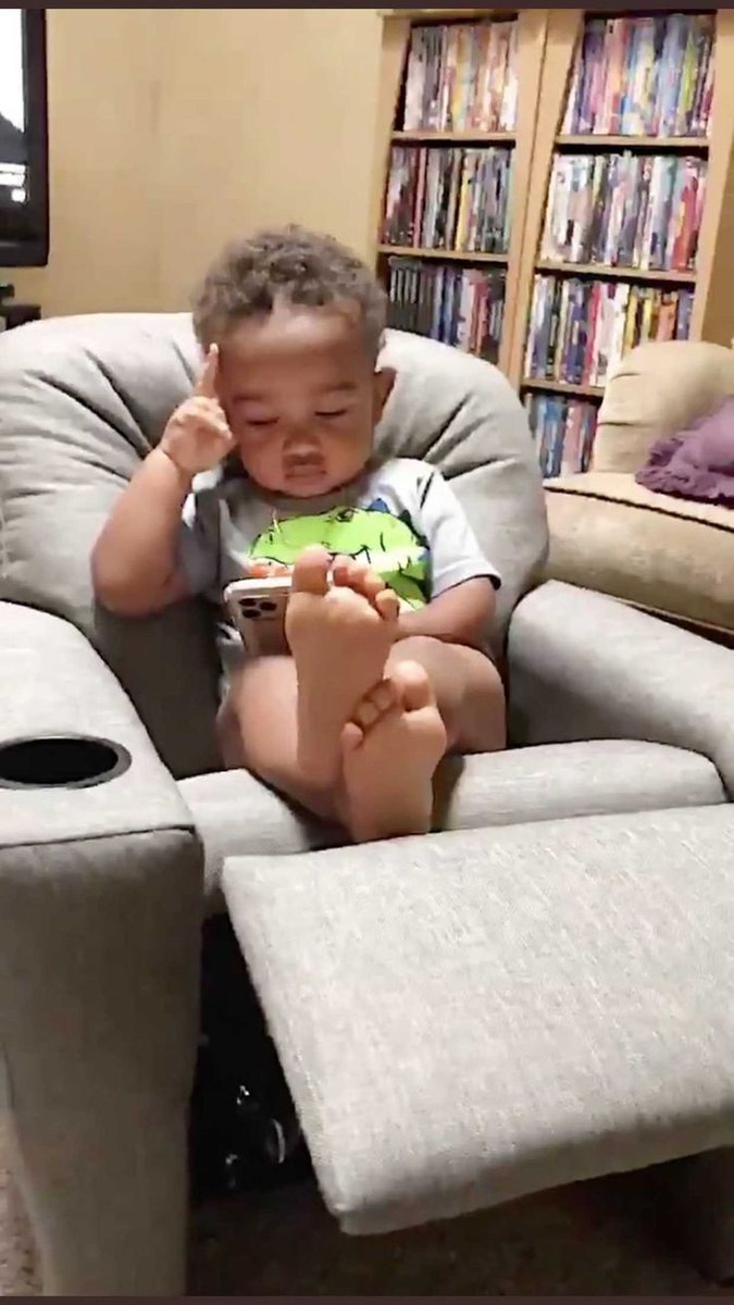 MugashaAndrew20's tweet photo. Looking at u all screening my tweets🥲💀 https://t.co/xCSCd42jSi
