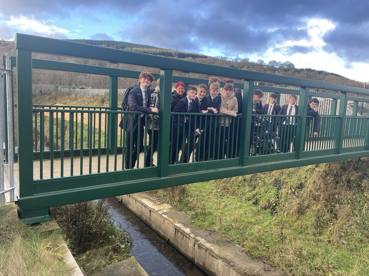 MrsEvans (@evansgeography) on Twitter photo Yesterday Year 11 pupils <a href="/AfontafHigh/">Afon Tâf High School</a> walked to look at Troedyrhiw’s improved flood defences in response to Storm Dennis. ☔️🏞️ #TeamTâf #outdoorlearning #gcsegeography #geographyteacher Yesterday Year 11 pupils <a href="/AfontafHigh/">Afon Tâf High School</a> walked to look at Troedyrhiw’s improved flood defences in response to Storm Dennis. ☔️🏞️ #TeamTâf #outdoorlearning #gcsegeography #geographyteacher