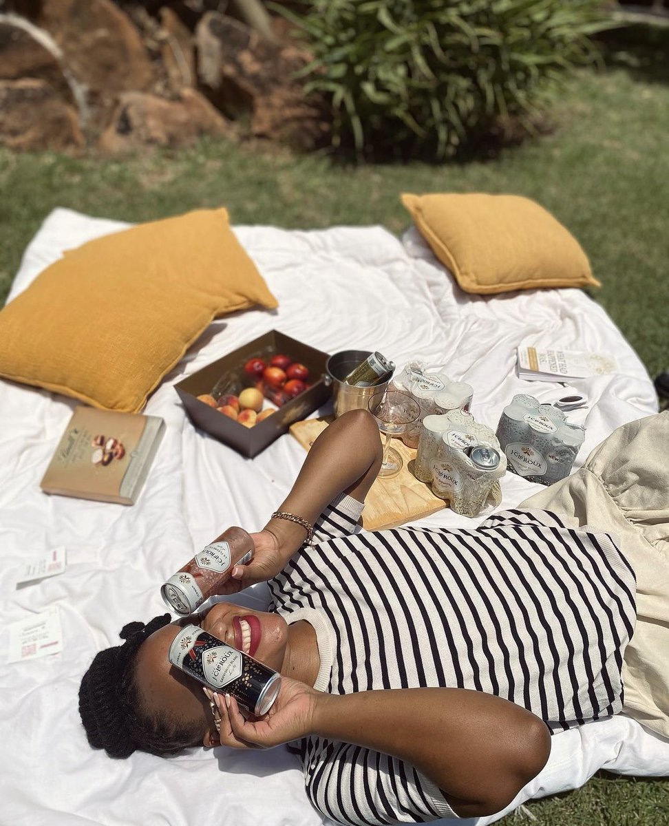 rubybox_beauty's tweet photo. What will you be celebrating this weekend with @houseofjcleroux? ππ₯
#rubyboxjcleroux #somuchtocelebrate #justcelebrate https://t.co/REQcNvSbcr