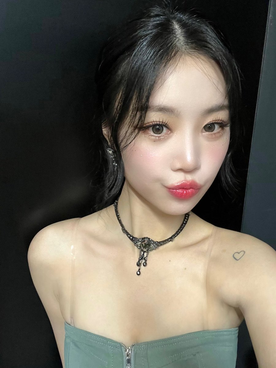 BRD_SOOJIN's tweet photo. [#수탱데이📸]
2023.12.14. #TOWERRECORDS 😚

#수진 #SOOJIN #아가씨 https://t.co/rcvG2Ddqew