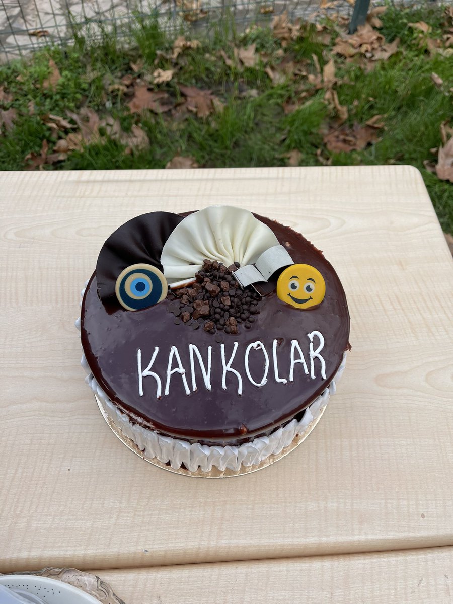 avugurcetin's tweet photo. Burhaniyemizde dostlarımızla kurduğumuz Kankolar grubumuzun kutlamasını yaptık. Adil Yaşam mümkün. https://t.co/l1SFxL2t9F