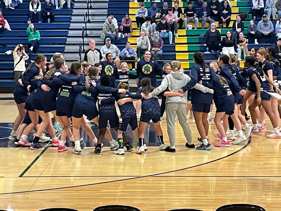 LadyIrishHoops's tweet image. Lady ☘️ move to 1-0 in the SSC! Thanks to our 4th grade travel teams for their energy last night!