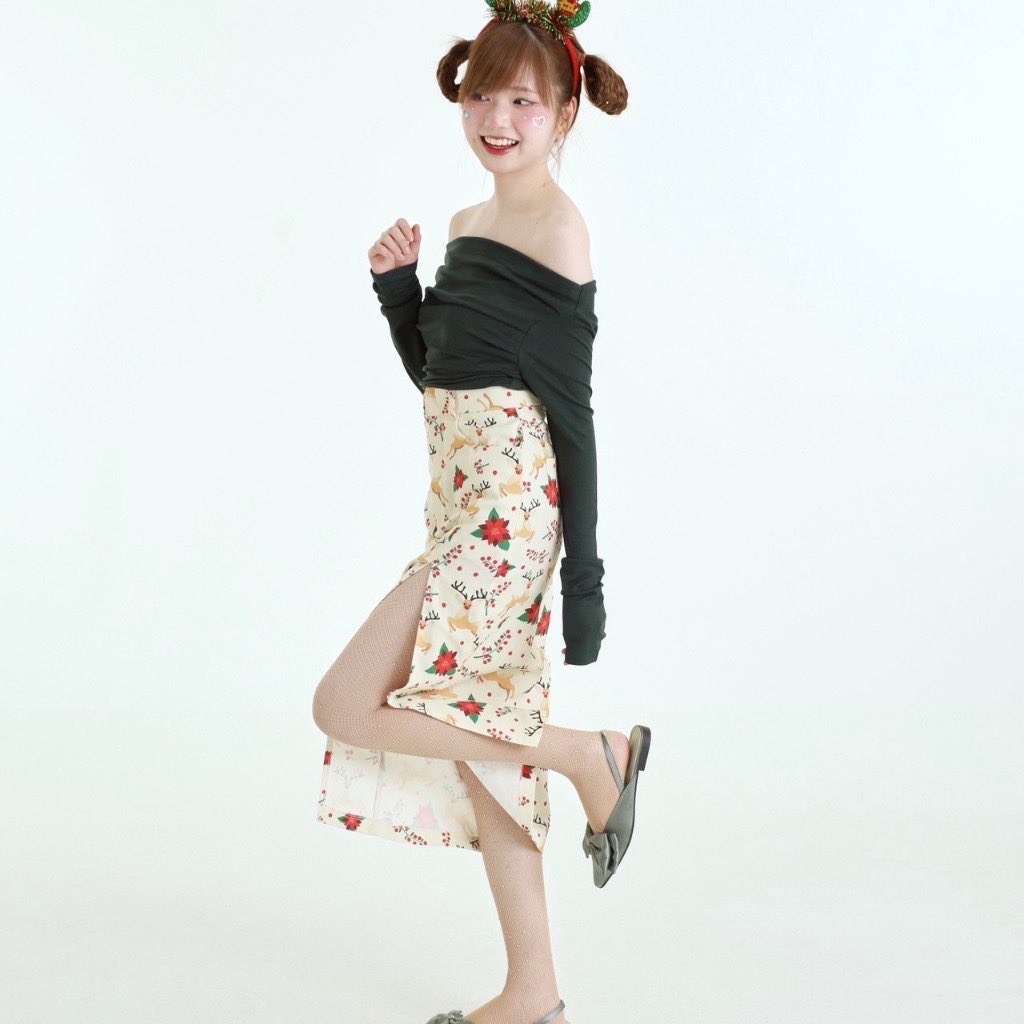 _musthaveitem's tweet photo. ส่งต่อ กระโปรงผ่าข้าง 🎄 ลายคริสมาสต์ 🎄 size XS เอว 22-23 ใส่ 1 ครั้ง ส่งต่อ 300.- รวมส่ง

#ส่งต่อสกินเเคร์ #ส่งต่อคสอ #ส่งต่อเครื่องสําอางมือสอง #ส่งต่อสกินแคร์มือสอง #ส่งต่อเครื่องสําอาง #ส่งต่อเสื้อผ้า #ส่งต่อเสื้อผ้ามือสอง https://t.co/jPci84S4IP