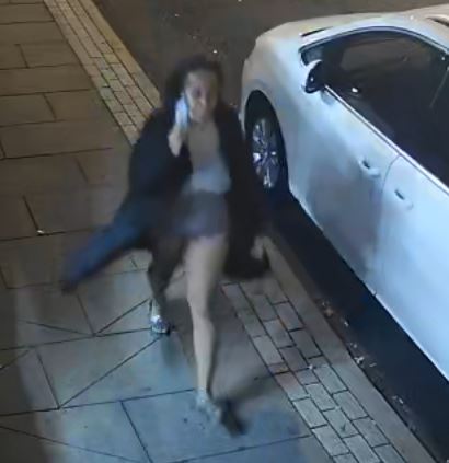 WestYorksPolice's tweet image. Detectives in Leeds want to identify these two women and a man over a serious assault in Town Street, Armley, on October 8.
Any info to DC 3198 Ellis at Leeds District CID via 101 quoting crime reference 13230560397 or online at westyorkshire.police.uk/livechat 

westyorkshire.police.uk/news-appeals/i…