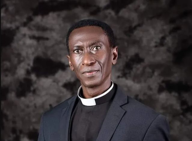 sindefeated's tweet photo. Obuasi Pentecost Area Head Admonishes Men to Prepare Before the Dark Age Comes https://t.co/Zzn6Q5bGND https://t.co/H07jVdExmn