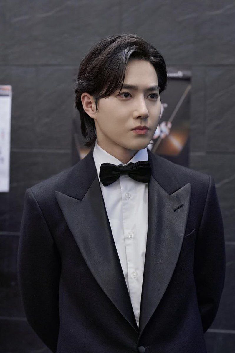real_exol6161's tweet photo. انقد قشنگه که مال این دنیا نیست

SUHO AAA 2023 Red Carpet 
#SUHOinAAA #AAA2023inPH @weareoneEXO https://t.co/CApvWbuPaY