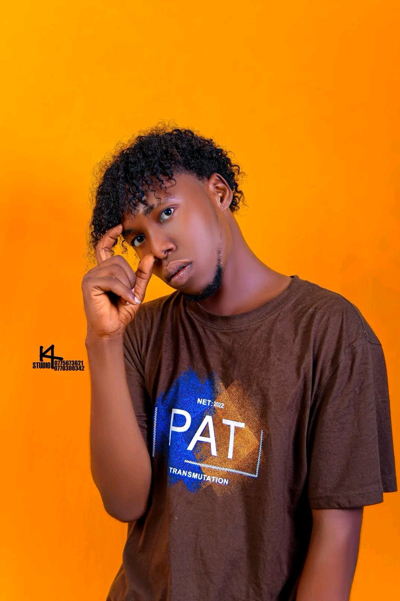david_edoh20341's tweet photo. God there 💥♣️🖤 https://t.co/2sa6GiEomy