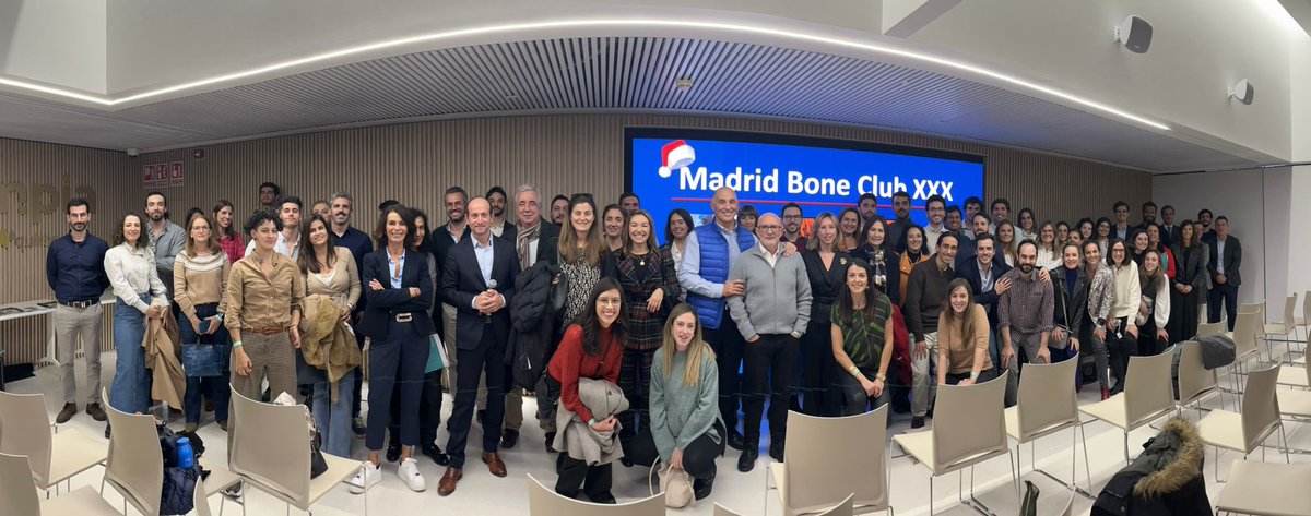 draulrikita's tweet photo. Emotiva 30 edicion del @MadridBoneClub en @Olympia_GrupoQS y estupendo cocktail en restaurante la maquina de torre caleido. Increible el nivel cientifico y humano!genial veros como siempre. https://t.co/ImgPkmxXUk