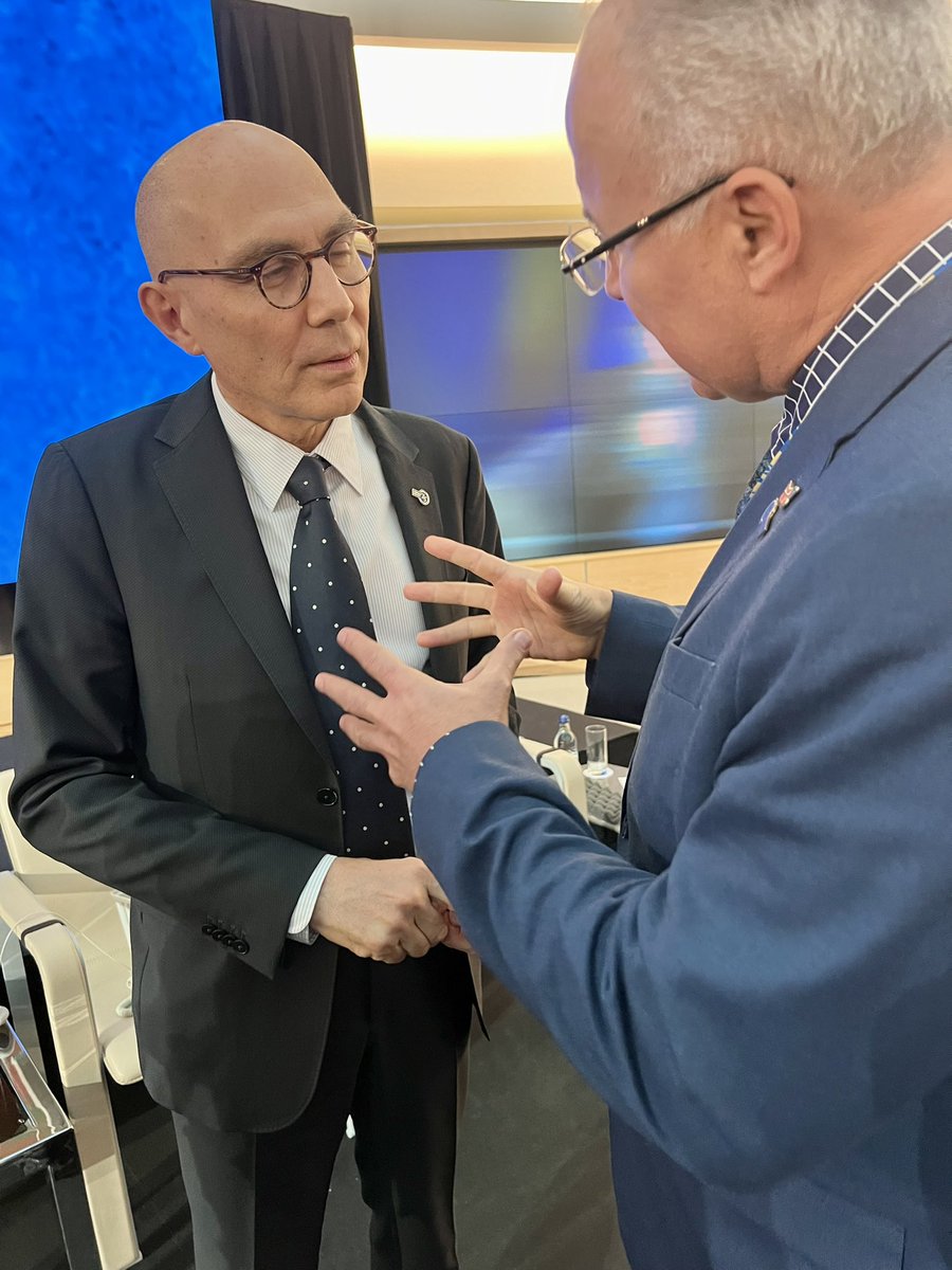 It’s been such a great honor have talked with the UNHCHR Volker Türk about developing talent for his office through a pilot Youth Fellowship Program from Yale and Notre Dame Universities. #UDHR75 #HumanRights75