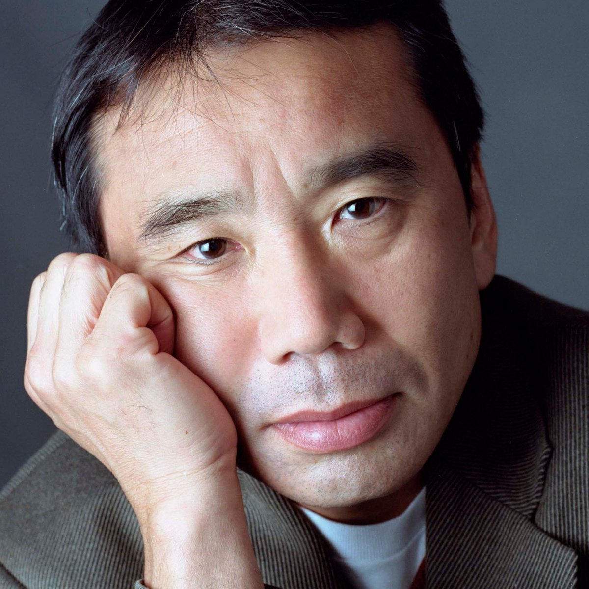 FideuetF's tweet photo. Si tu em recordes,
no m'importarà
que la resta del món
m'oblidi.
Haruki Murakami
"Kafka a la platja"
#aforismes #murakami
#ff_murakami #ff_memoria https://t.co/IfzHpMVXJn