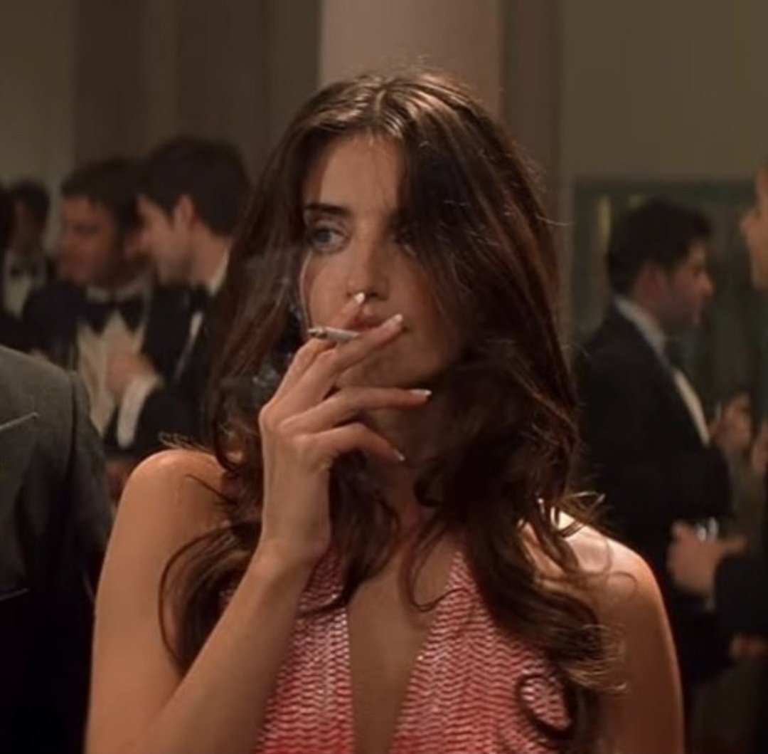 cinesthetic. on X: Penelope Cruz in Blow (2001) t.coilOujVtVSY   X