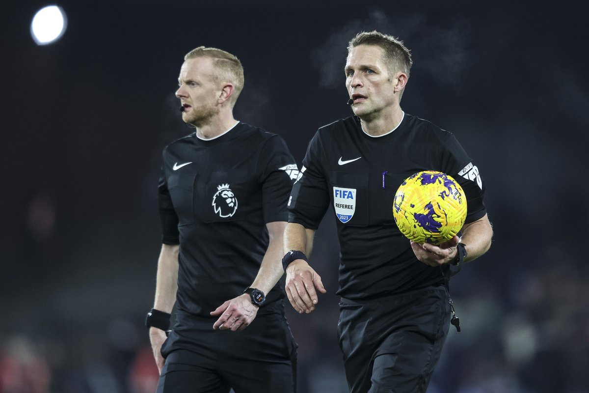 The Premier League has seen an improvement in incidents of players surrounding match officials and charges of mass confrontations as a result of the new Participant Behaviour Charter Learn more about the impact of #LoveFootballProtectTheGame ➡️ preml.ge/euh8zccn