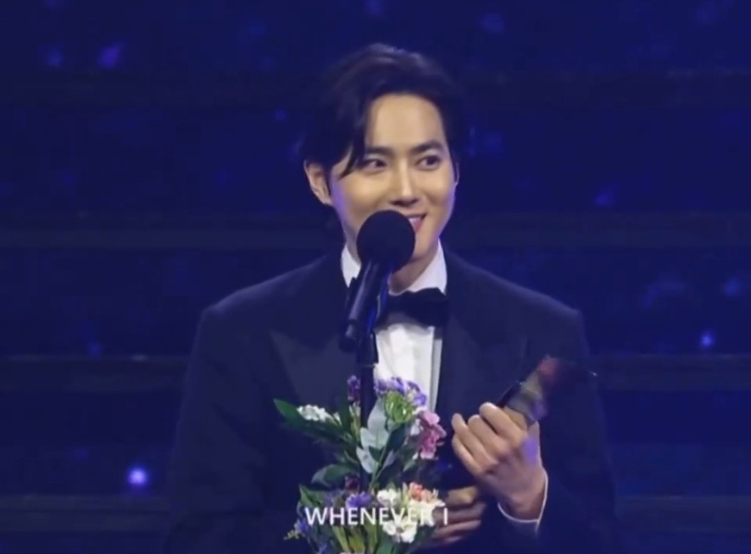EXOPublicity's tweet photo. Congratulations SUHO for winning "AAA EMOTIVE Award" @ Asia Artist Awards 2023 🎉👑 #SUHO @weareoneEXO https://t.co/K9x508fXEY