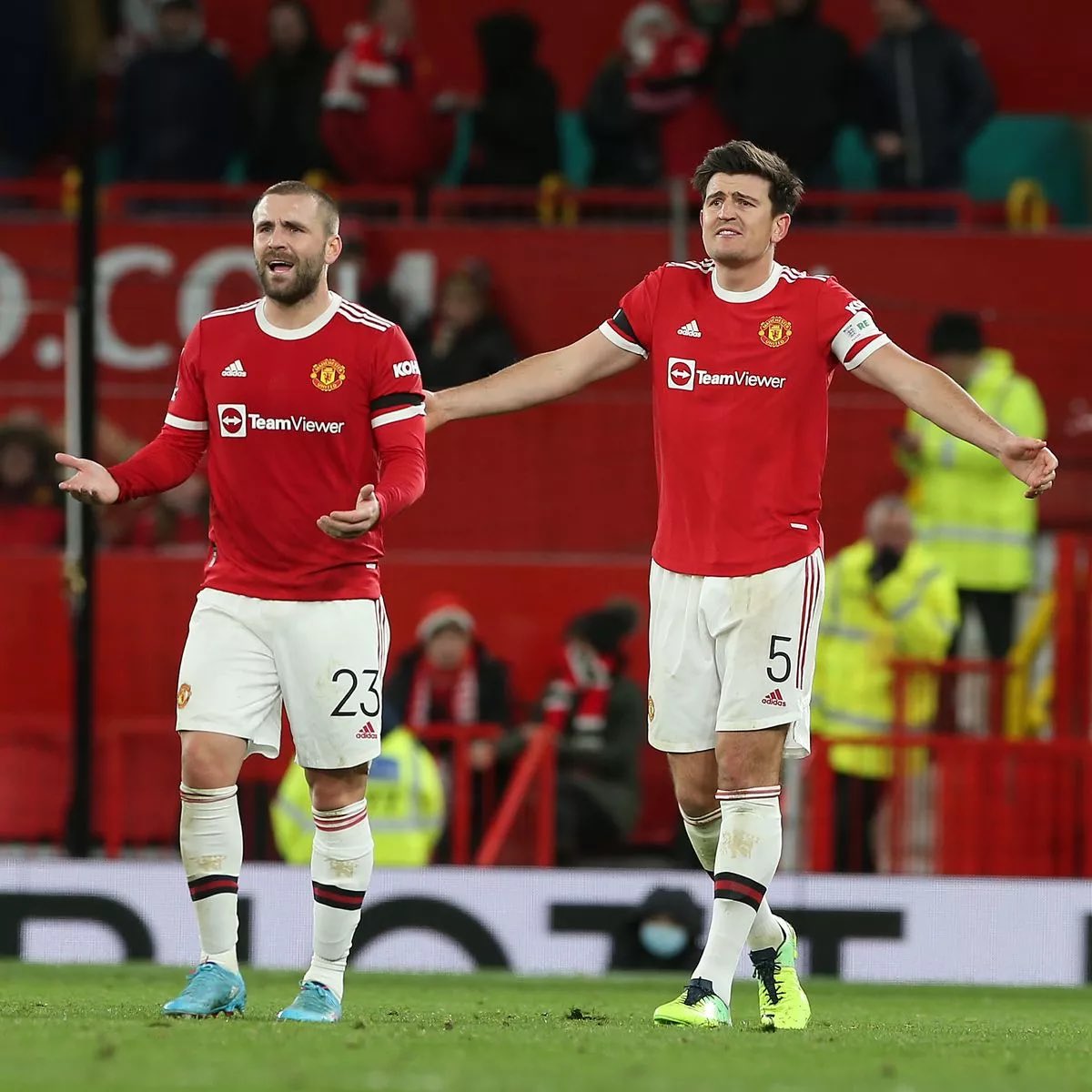 Utdtruthful's tweet photo. 🚨🥇| 𝐁𝐑𝐄𝐀𝐊𝐈𝐍𝐆: Luke Shaw could play against Liverpool. 

Harry Maguire scan DONE, waiting on diagnosis. #MUFC [INSIDERUTD1] https://t.co/stLLvRvER4