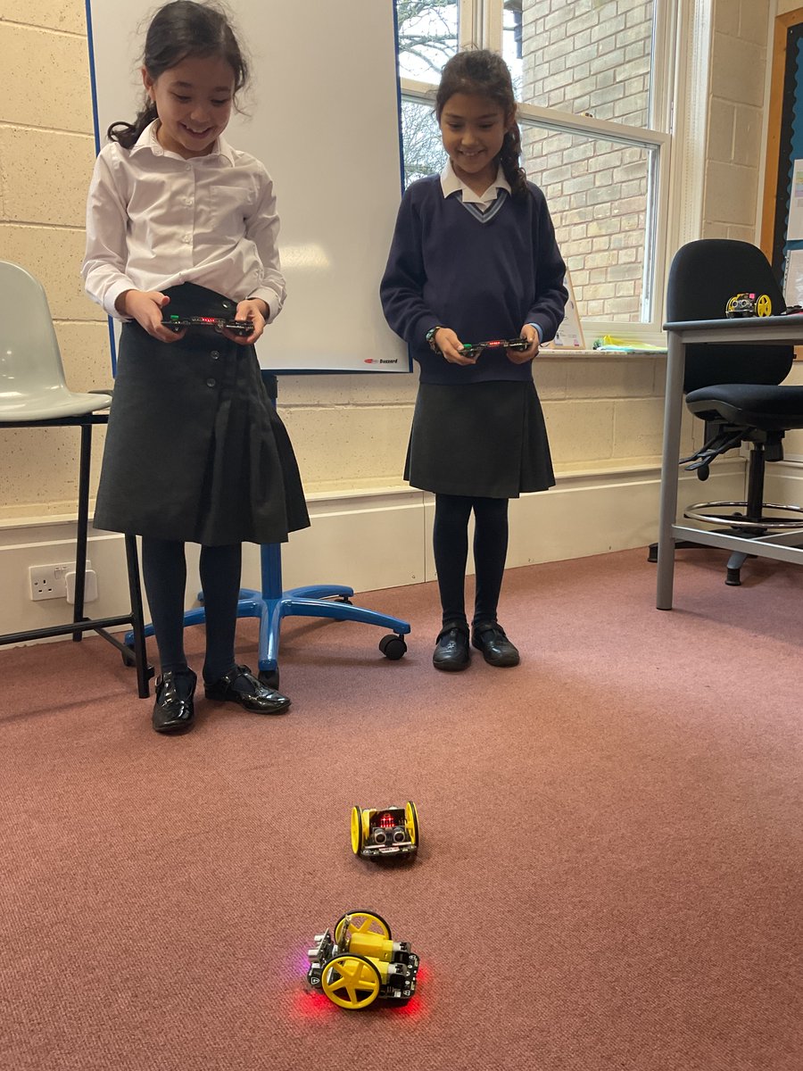 TownCloseSchool's tweet photo. The final Code Club of the term for Year 5 & 6 & the pupils loved coding micro:bit :MOVE buggies with a remote control, even coding lights & sounds too!
#TownCloseClubs #TownCloseCoding https://t.co/QRbfmH3Fgn