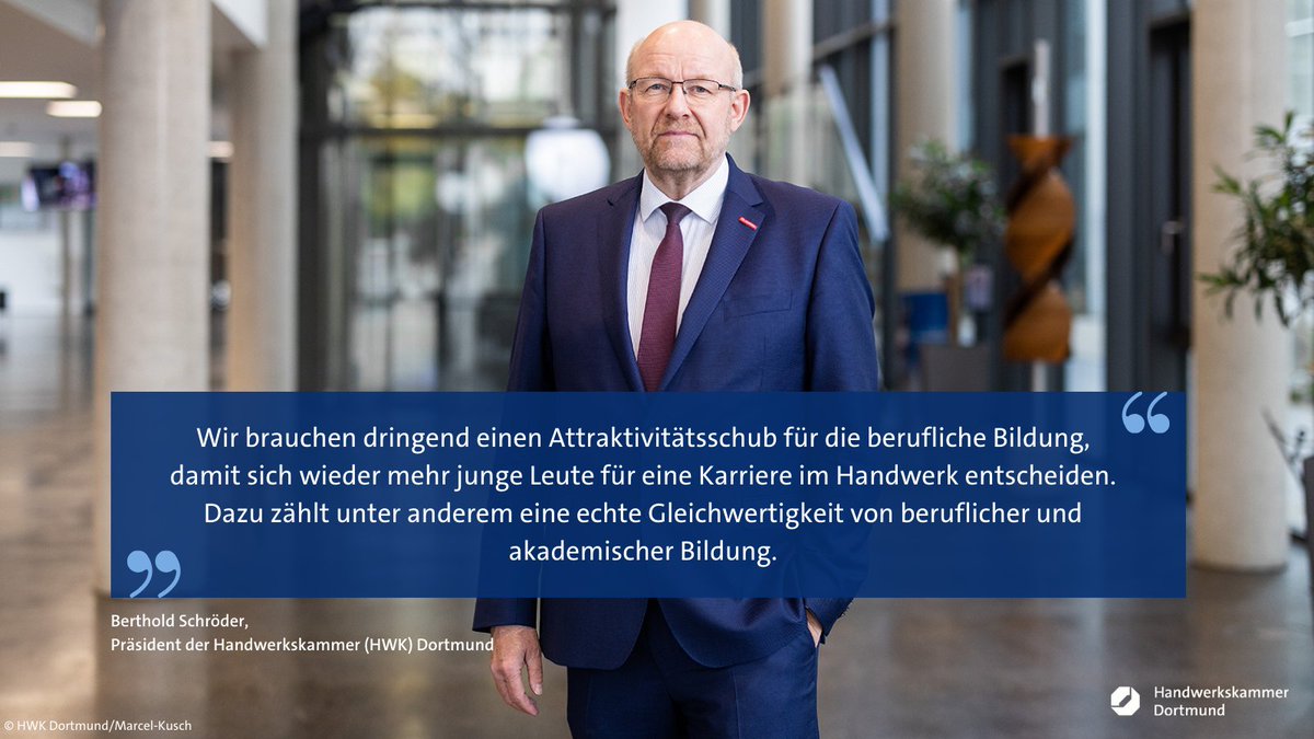 „Für das #Handwerk in unserem Kammerbezirk war es ein durchwachsenes Jahr mit einigen Höhen und Tiefen“, so das Fazit von @SchroederBerth für das Jahr 2023. Zugleich gibt er einen Ausblick auf 2024: hwk-do.de/jahresrueckbli… #Zukunft #Aufbruch