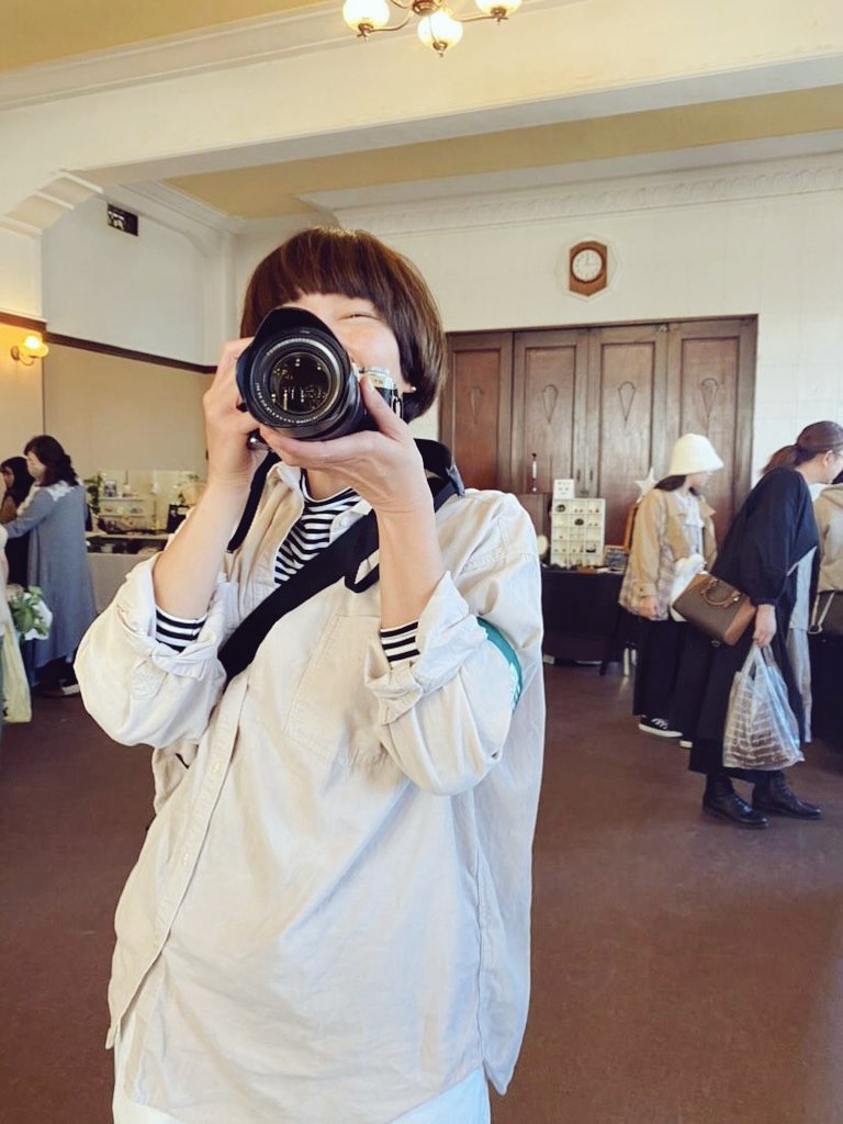 cotsumeemi's tweet photo. 撮ってたら撮られてた。
たのしかったなぁ、12月倉。
いろんなことが好きだけど、カメラを通して誰かの好きなことを眺めるのは格別に好き。 https://t.co/KEVgNlHgTC