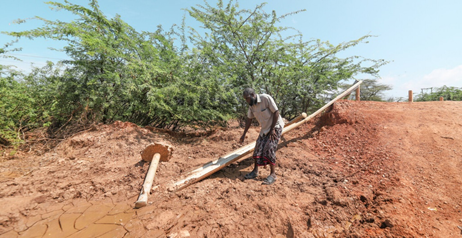 DJ (@dailesjudge) on Twitter photo 6 months after a historic five-season drought, massive floods have inundated vast swaths of farmland across Kenya, Ethiopia & Somalia, eroding the harvest. Over 4m impacted people in dire need of humanitarian assistance. See <a href="/OxfaminAfrica/">Oxfam in Africa</a> press release africa.oxfam.org/latest/press-r… 6 months after a historic five-season drought, massive floods have inundated vast swaths of farmland across Kenya, Ethiopia & Somalia, eroding the harvest. Over 4m impacted people in dire need of humanitarian assistance. See <a href="/OxfaminAfrica/">Oxfam in Africa</a> press release africa.oxfam.org/latest/press-r…