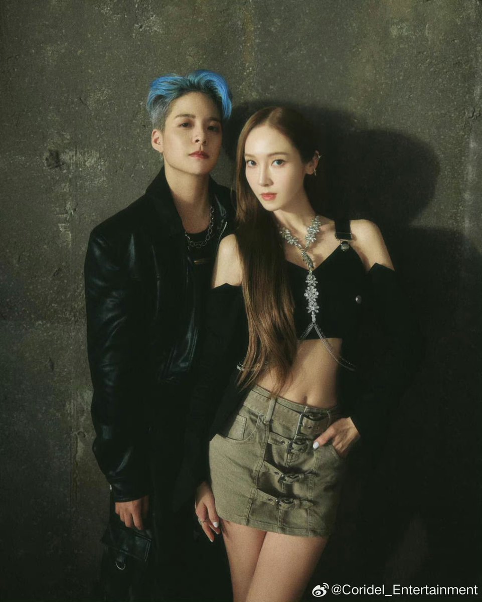 YurickMuk_YS's tweet image. เอยใด เลิฟชุดพิเจสชุดนี้มาก abs เอวเอสเอวใจ ขิต 😭😍🖤

#JessicaJung #GetItGotItGood #Amber #JessicaAndAmber #JessicaGetitGotitGood